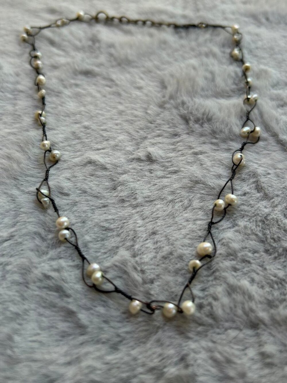 EXPRESS Faux Pearl Wire Wrap Necklace Earrings Set Boho Twisted Choker - Picture 5 of 6